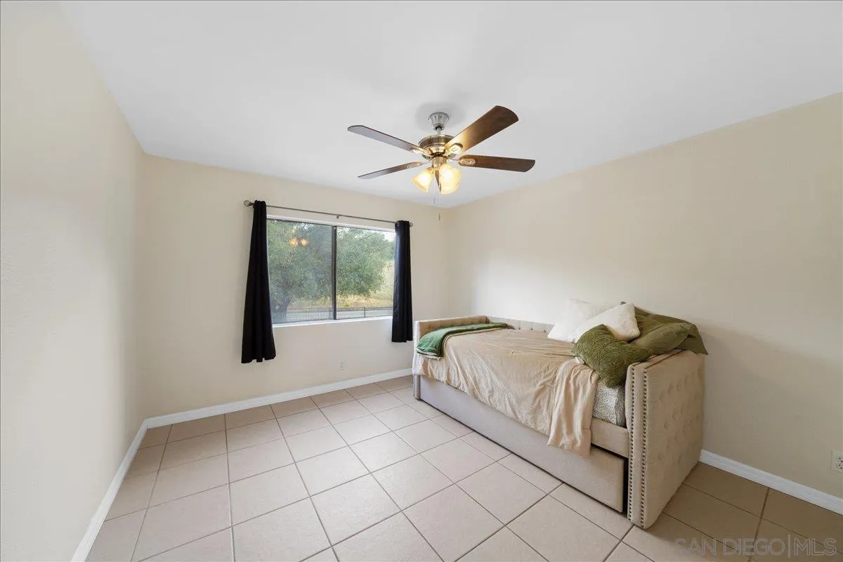 https://cdn.realtyfeed.com/cdn/127/260010173/537e50fd0c59f6691d8d43e788830afc.webp