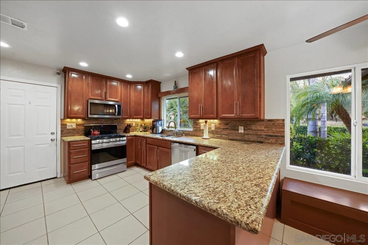 https://cdn.realtyfeed.com/cdn/127/260010173/58686232fccef957c576a52f78b42f97.webp