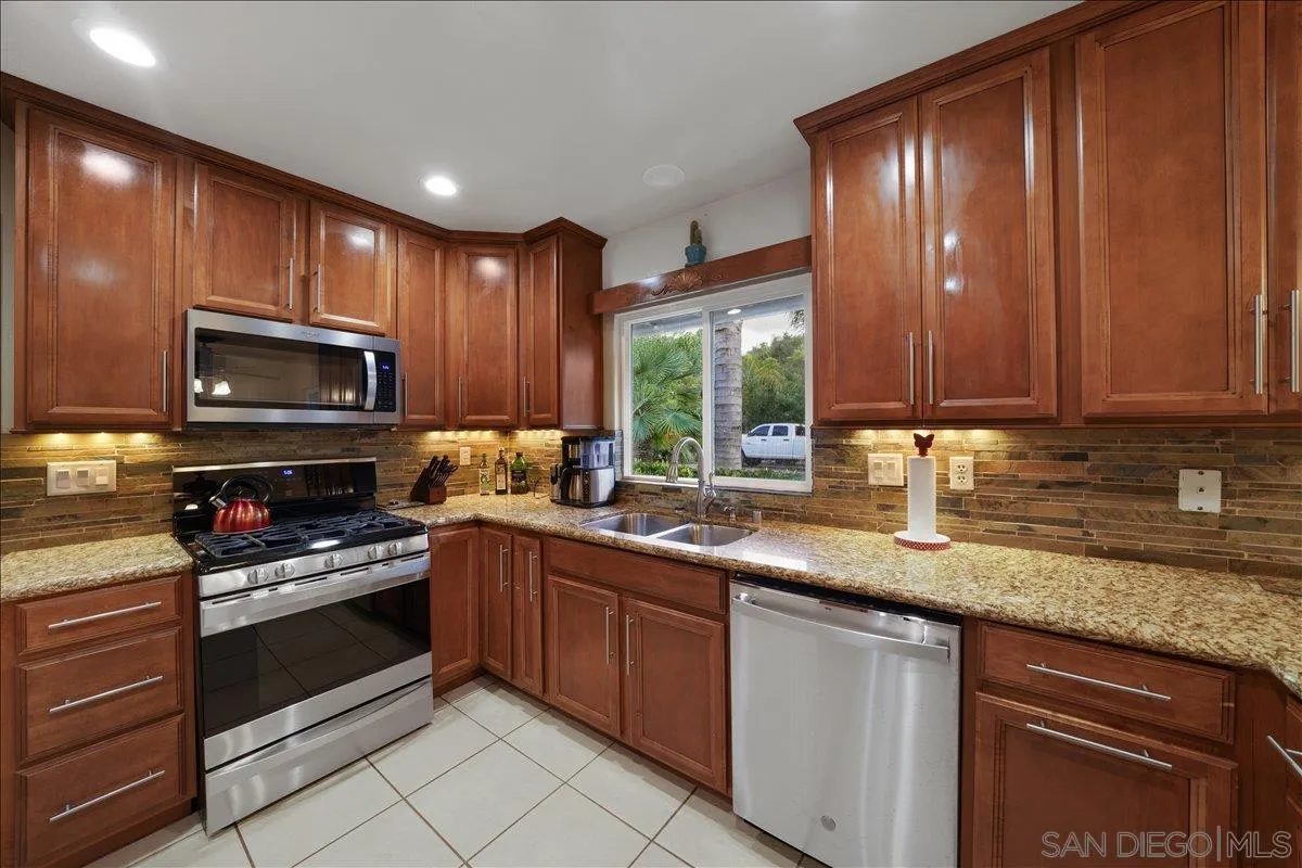 https://cdn.realtyfeed.com/cdn/127/260010173/9282fb659d895e18c30e473177948e31.webp