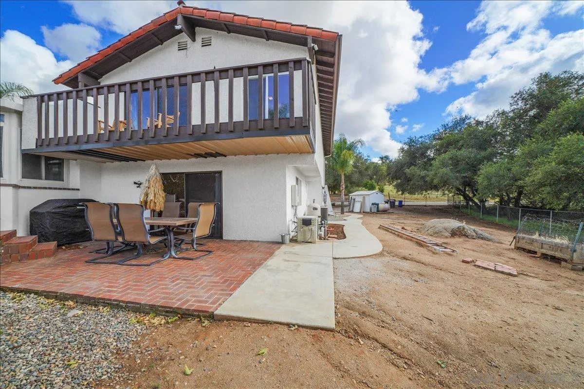 https://cdn.realtyfeed.com/cdn/127/260010173/96c5a5d9ba8a4a6861b87f165b143663.webp