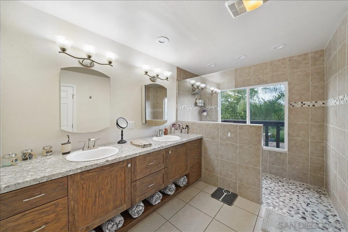 https://cdn.realtyfeed.com/cdn/127/260010173/b2068b33f6d43219c3d9727b69ebc485.webp