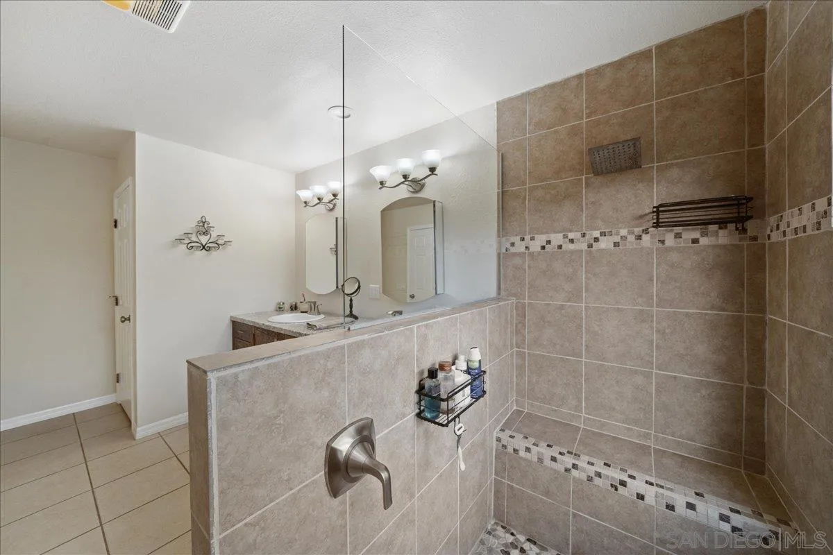 https://cdn.realtyfeed.com/cdn/127/260010173/c1eb15d2a9335fb04114be5f56ae1760.webp