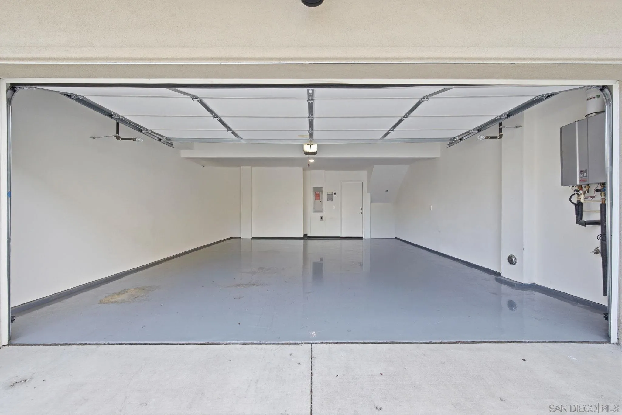 Photo #15: 260010176 Listing: Photo #15