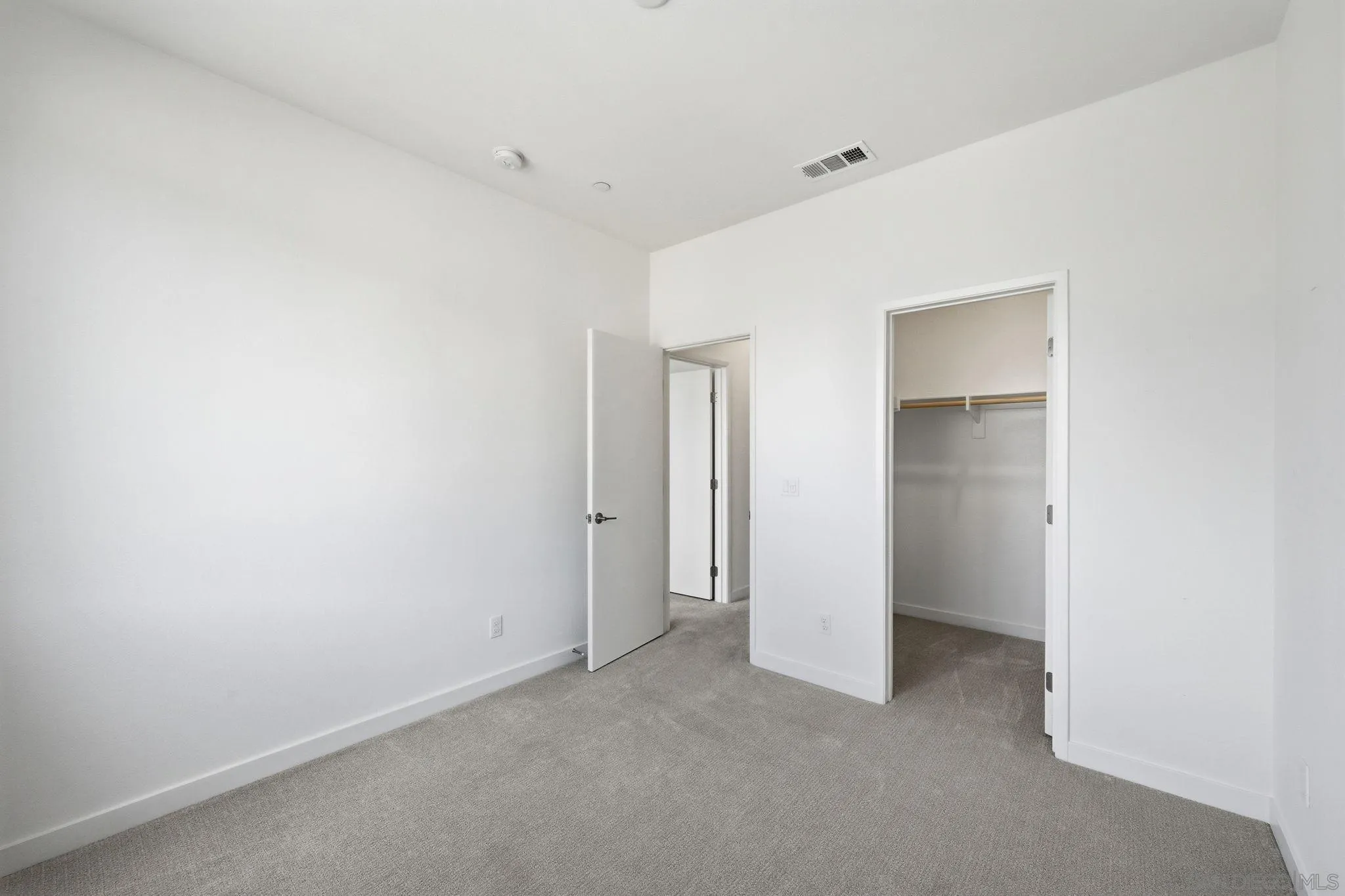 Photo #36: 260010176 Listing: Photo #36