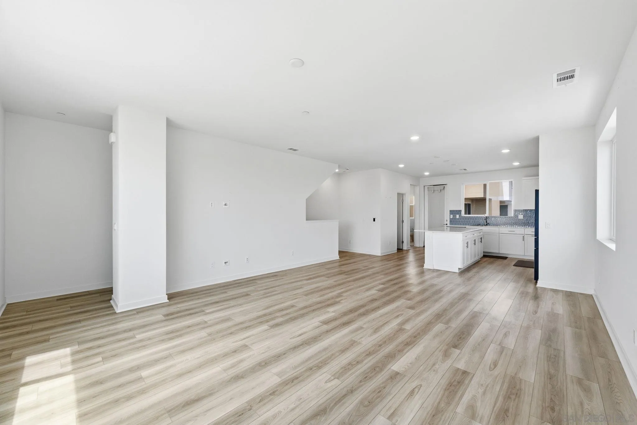 Photo #21: 260010176 Listing: Photo #21