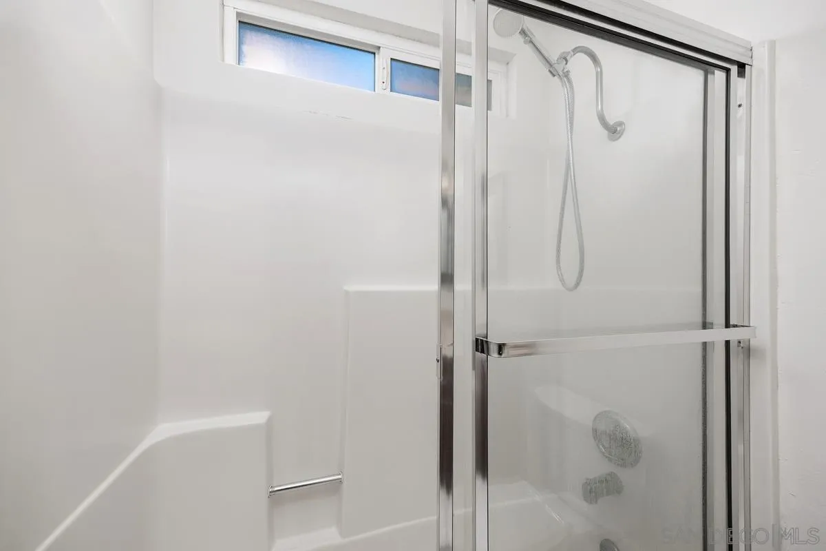 Photo #17: 260010177 Listing: Photo #17