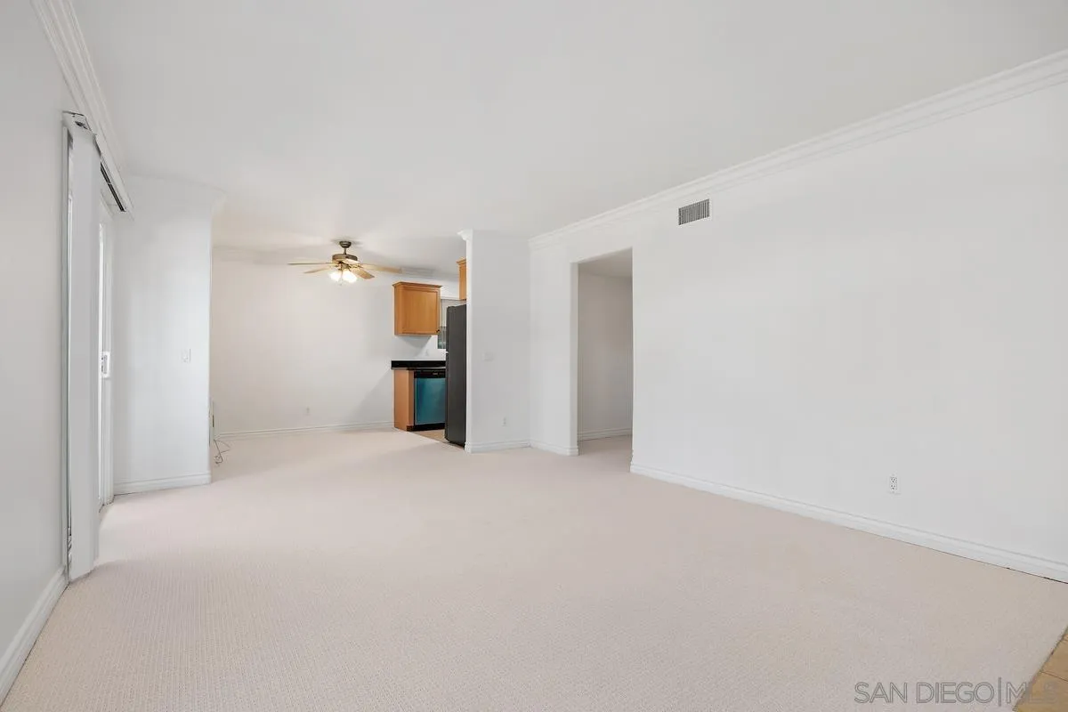 Photo #12: 260010177 Listing: Photo #12