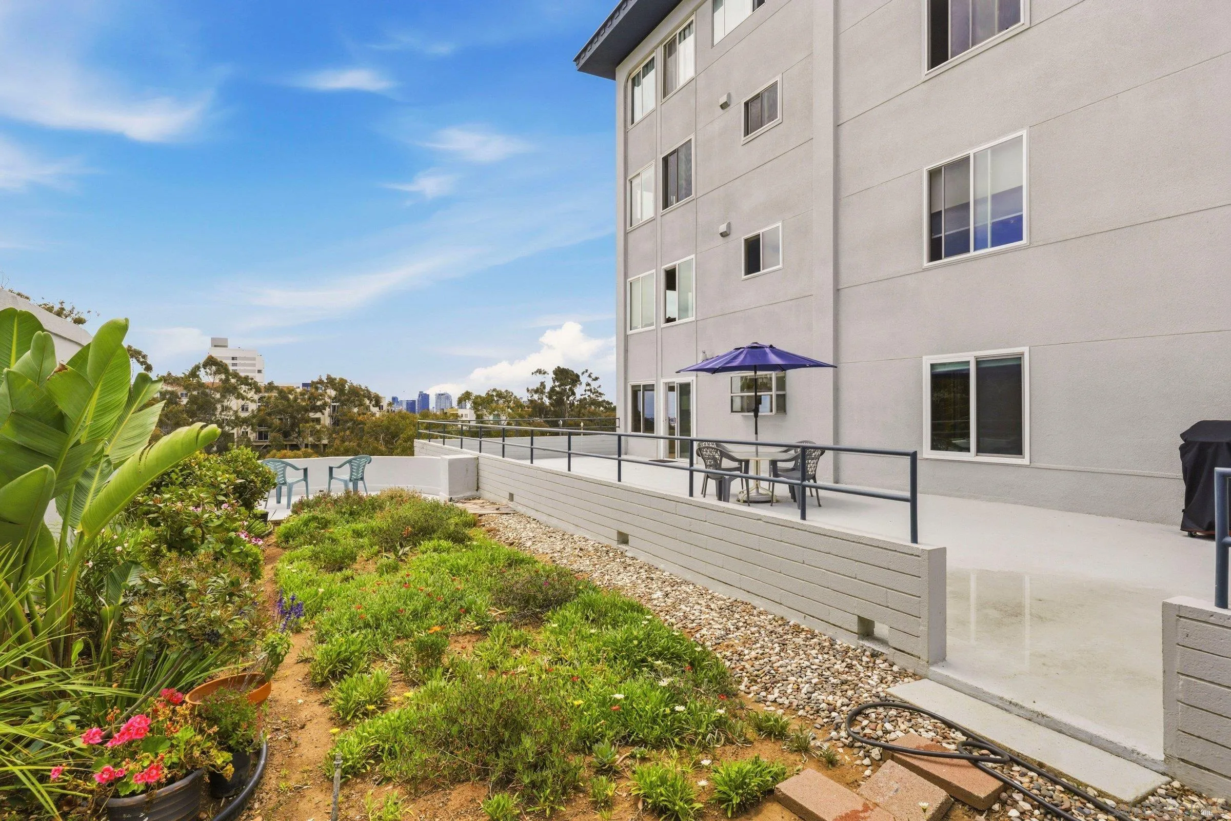 Photo #16: 260010180 Listing: Photo #16