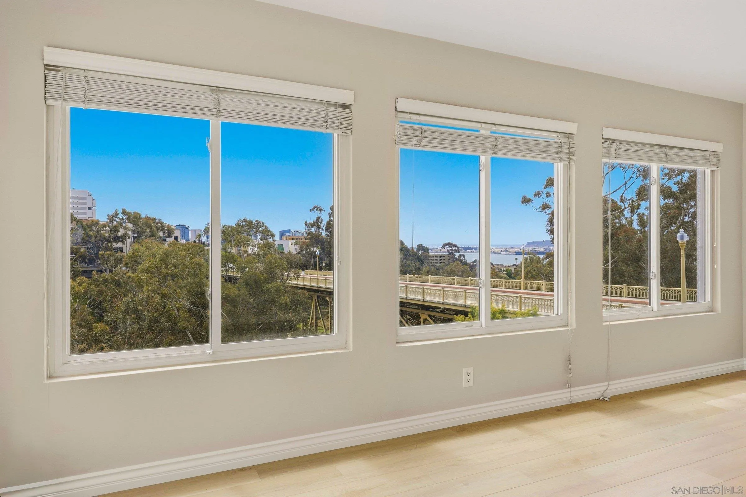 Photo #3: 260010180 Listing: Photo #3