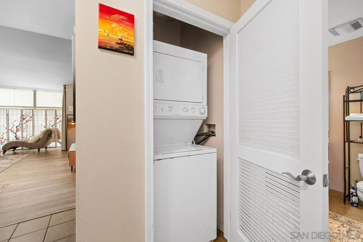 https://cdn.realtyfeed.com/cdn/127/260010186/14795ff1db2594477b9fba38aaf0e99b.webp