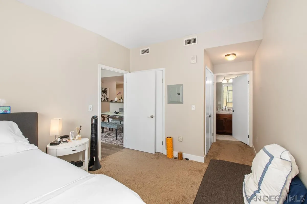 https://cdn.realtyfeed.com/cdn/127/260010186/19ca81440c4e4ca05731951043190ff9.webp