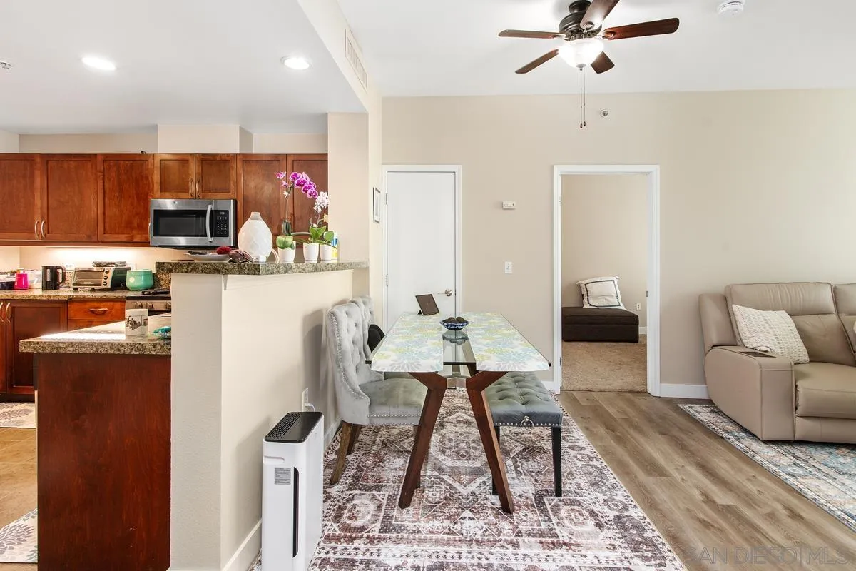 https://cdn.realtyfeed.com/cdn/127/260010186/360fbacdf88d0e6042199d0fc851af54.webp