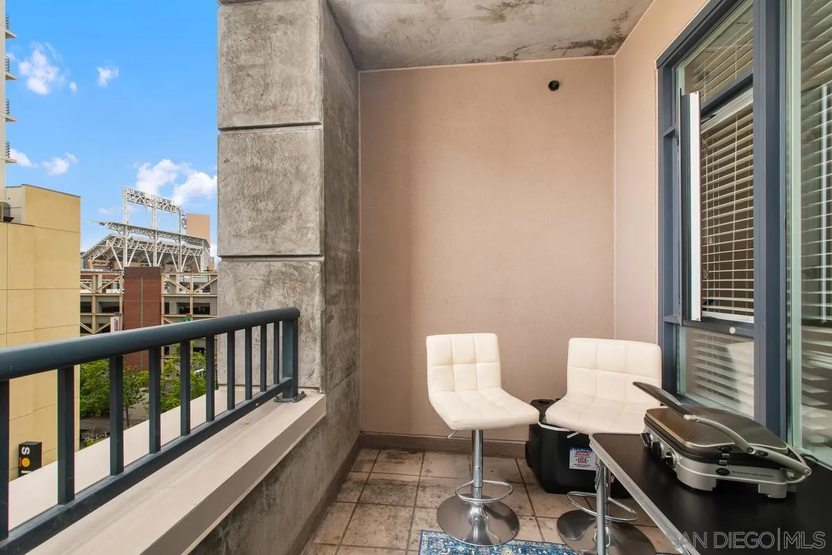 https://cdn.realtyfeed.com/cdn/127/260010186/4cf47a25017b9c8c045179022d6ba04f.webp