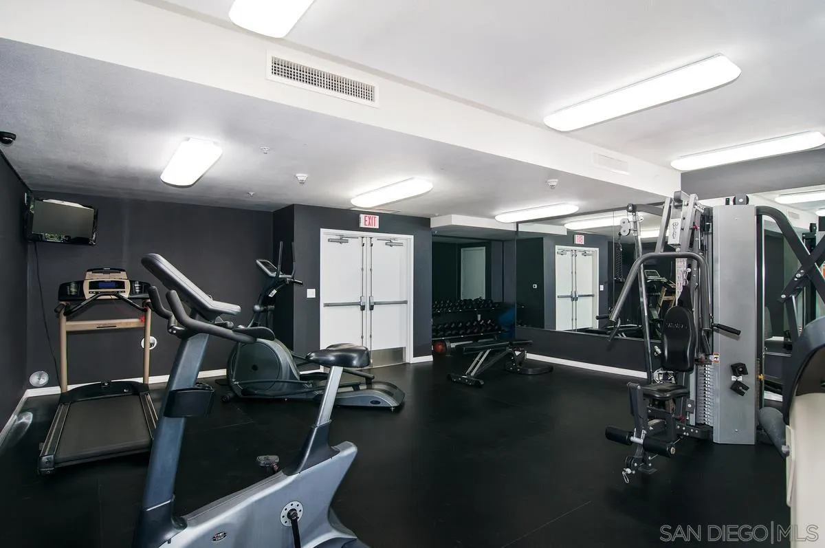 https://cdn.realtyfeed.com/cdn/127/260010186/812f662fc0ec6997932b7348921a8d65.webp