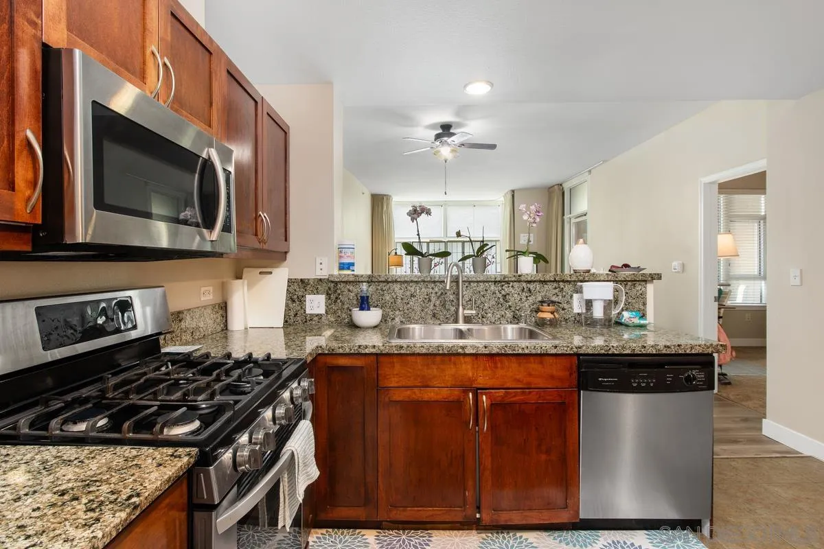 https://cdn.realtyfeed.com/cdn/127/260010186/8f72c36a241a89a741115b1b951e2e30.webp