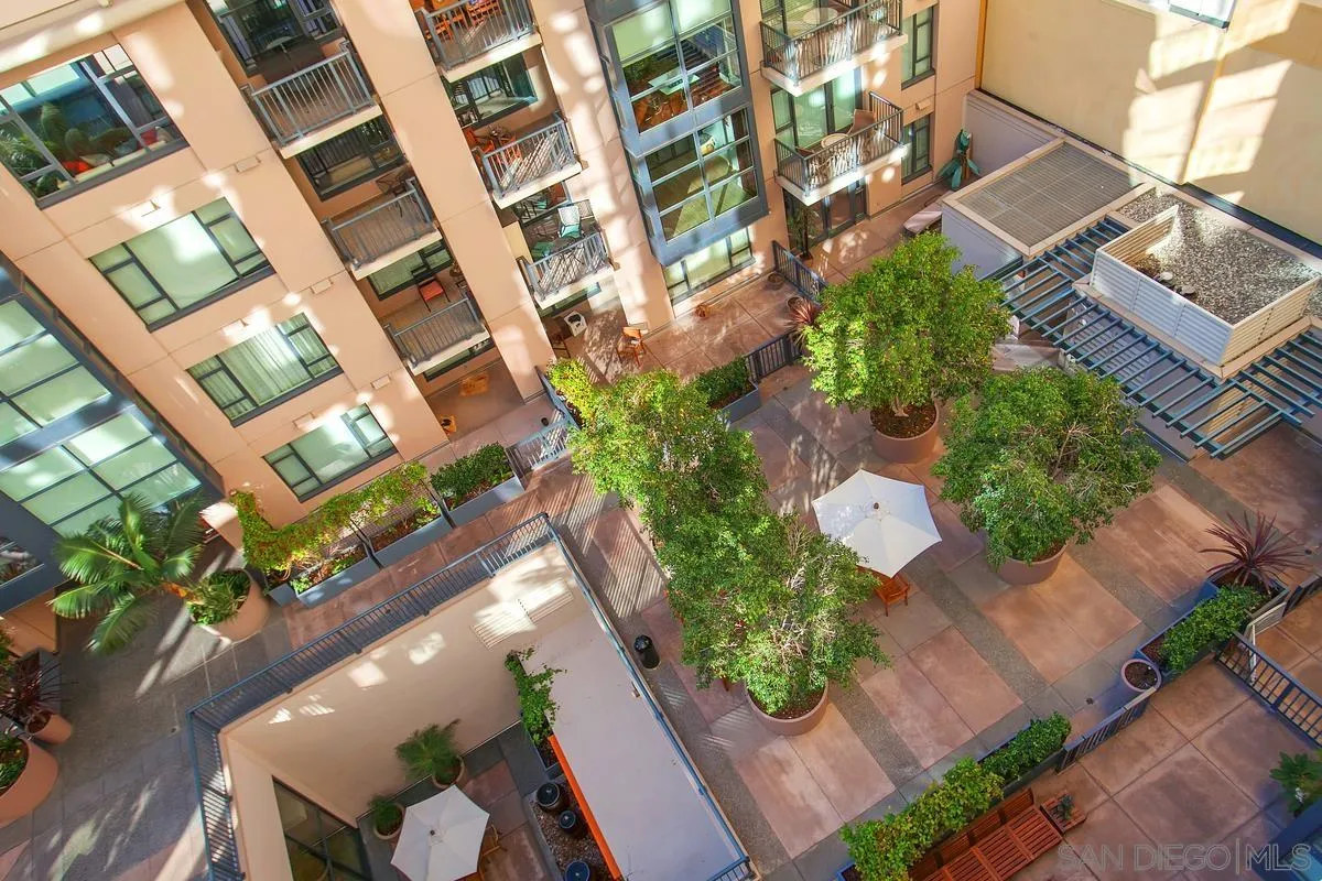 https://cdn.realtyfeed.com/cdn/127/260010186/a6d220814ed566e1cb4c769be8018a90.webp