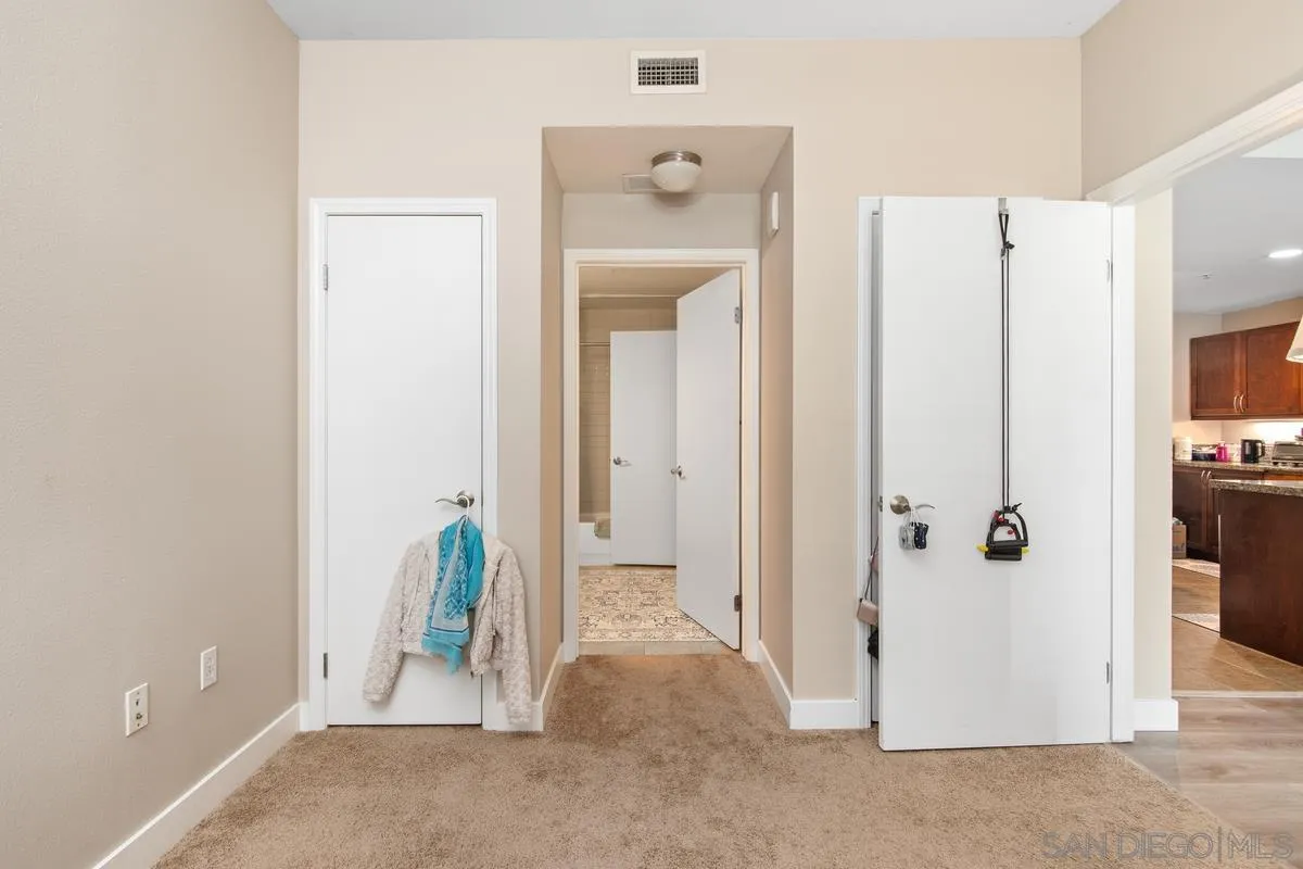 https://cdn.realtyfeed.com/cdn/127/260010186/d9956b112658c7a4c73a6359a1cfa2f2.webp