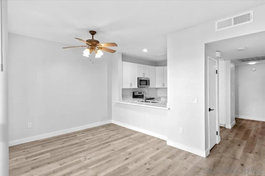 https://cdn.realtyfeed.com/cdn/127/260010187/b2cc6cd9f2312c63d37a5bff2ffad3da.webp