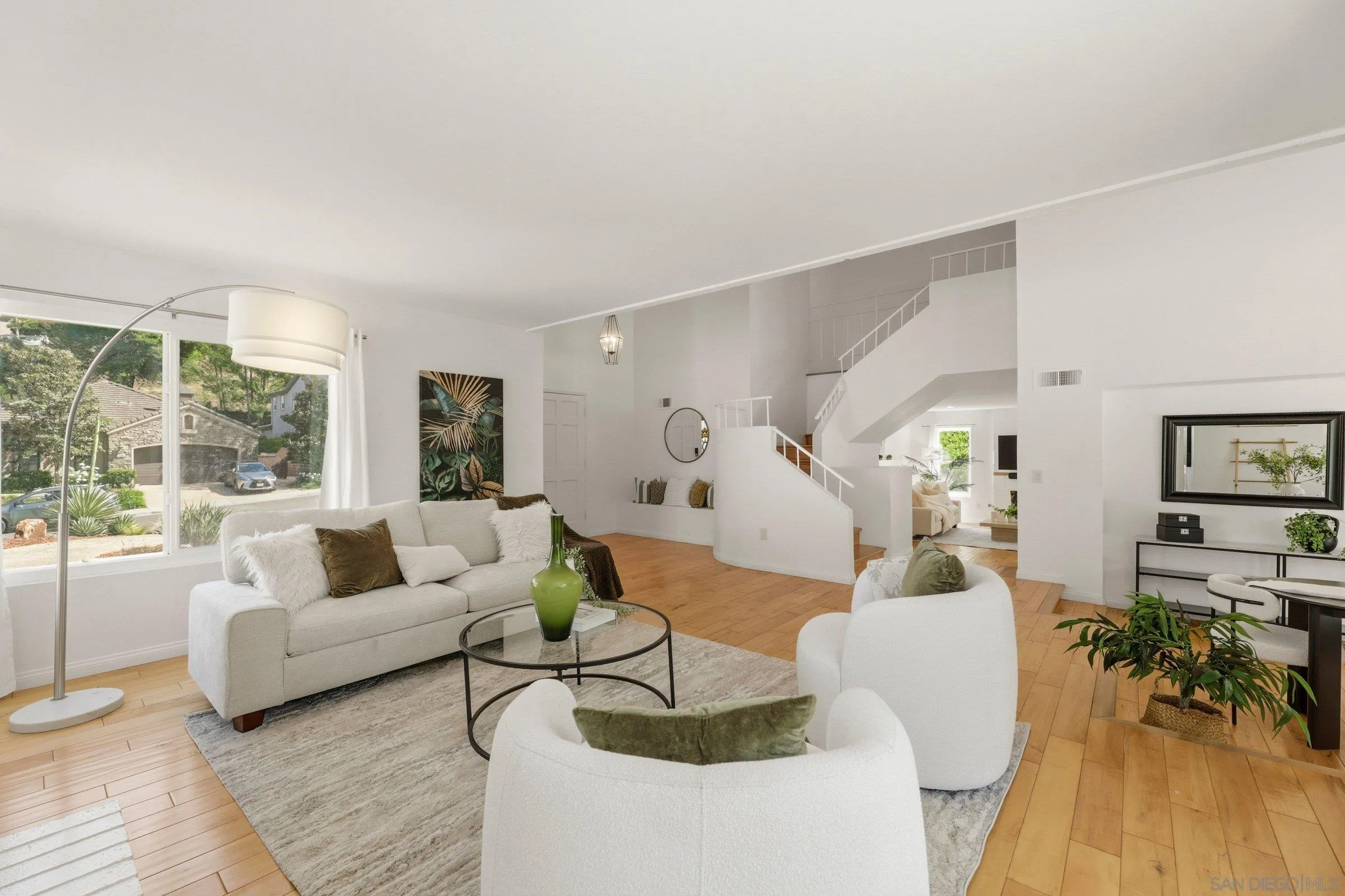 https://cdn.realtyfeed.com/cdn/127/260010191/2b74523604661da4faa4250ff1e14b44.webp