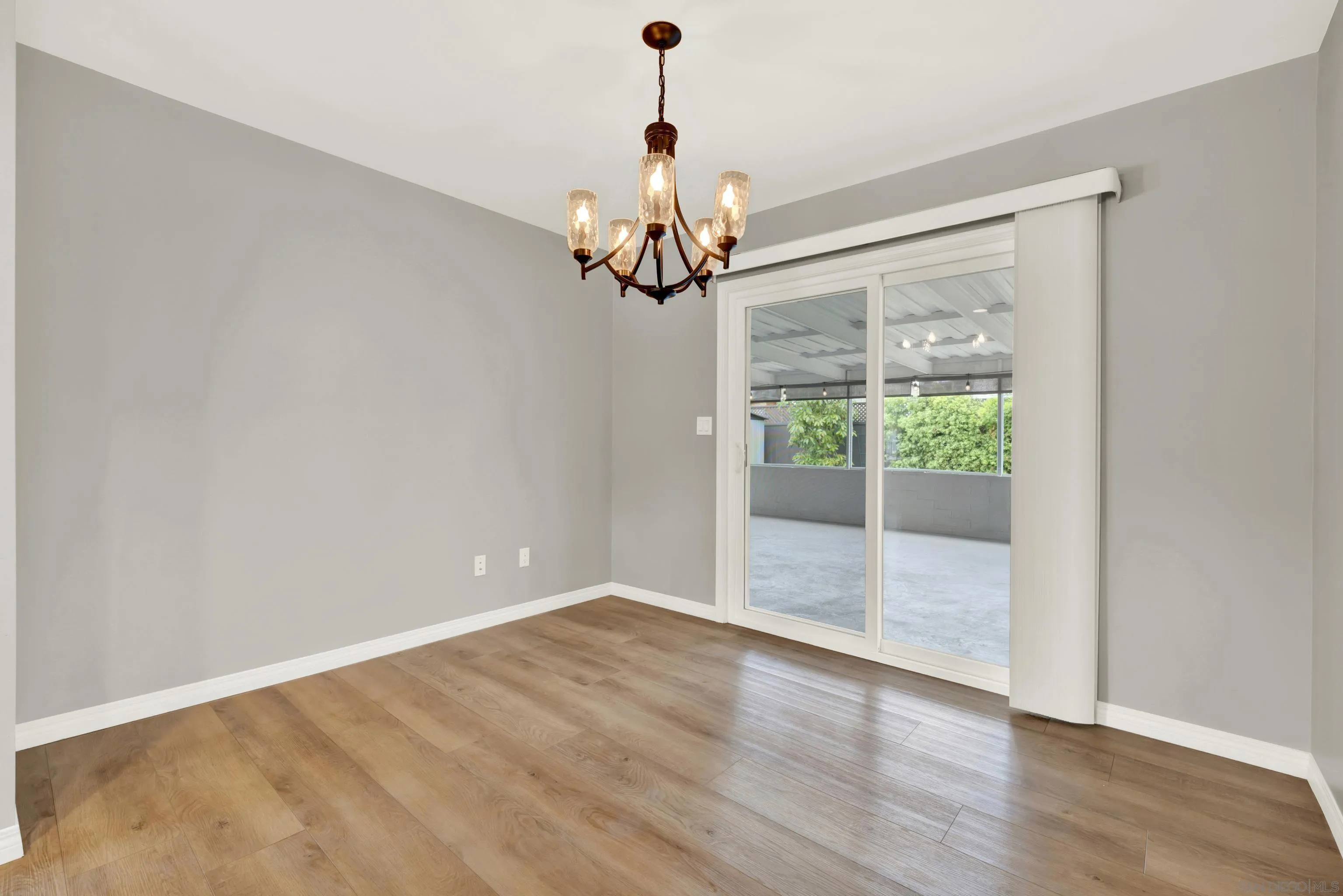 https://cdn.realtyfeed.com/cdn/127/260010193/2878e9742ec56bce3bba3b328f61639e.webp