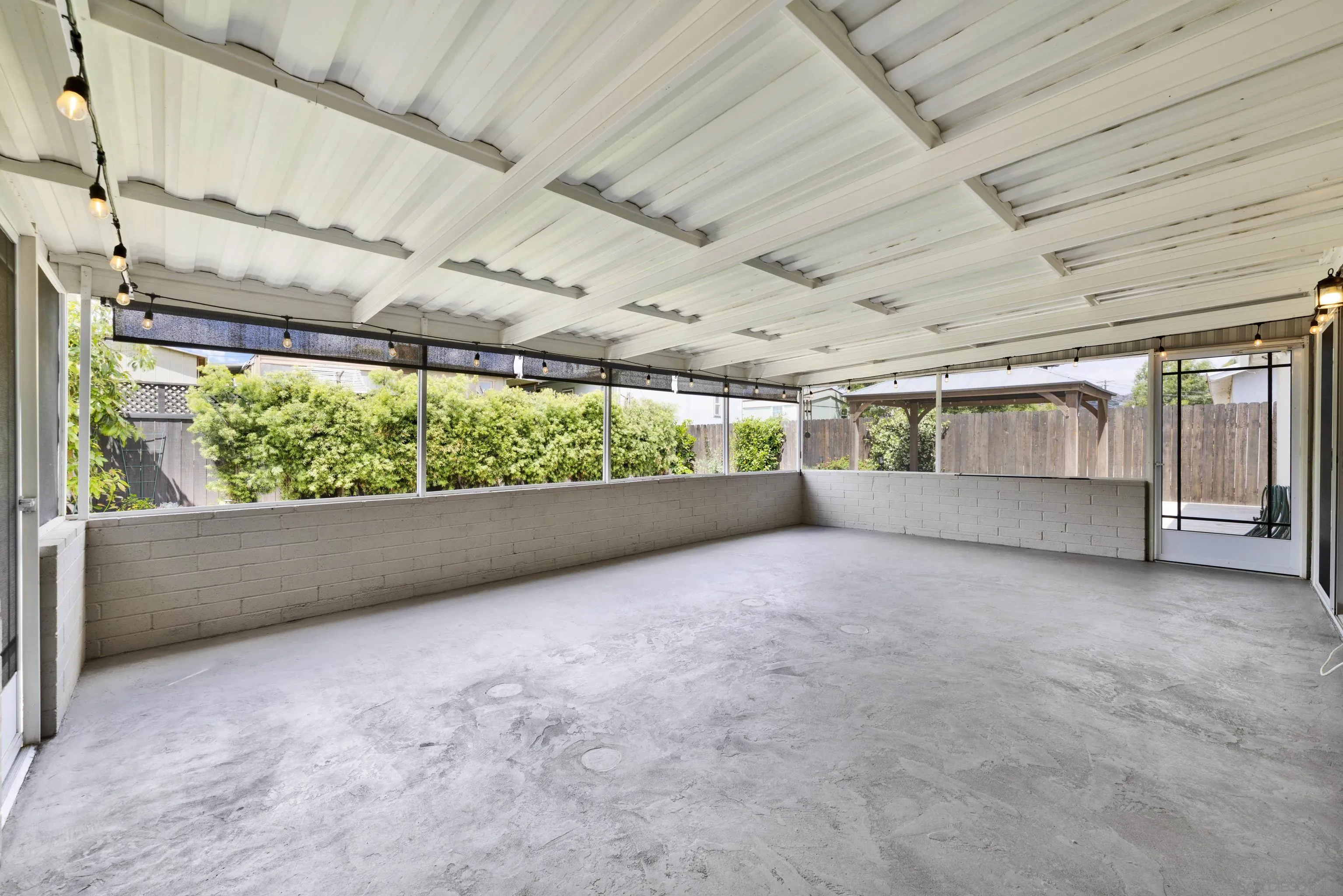 https://cdn.realtyfeed.com/cdn/127/260010193/42eb7655db4c9768c442955b2b2b938c.webp