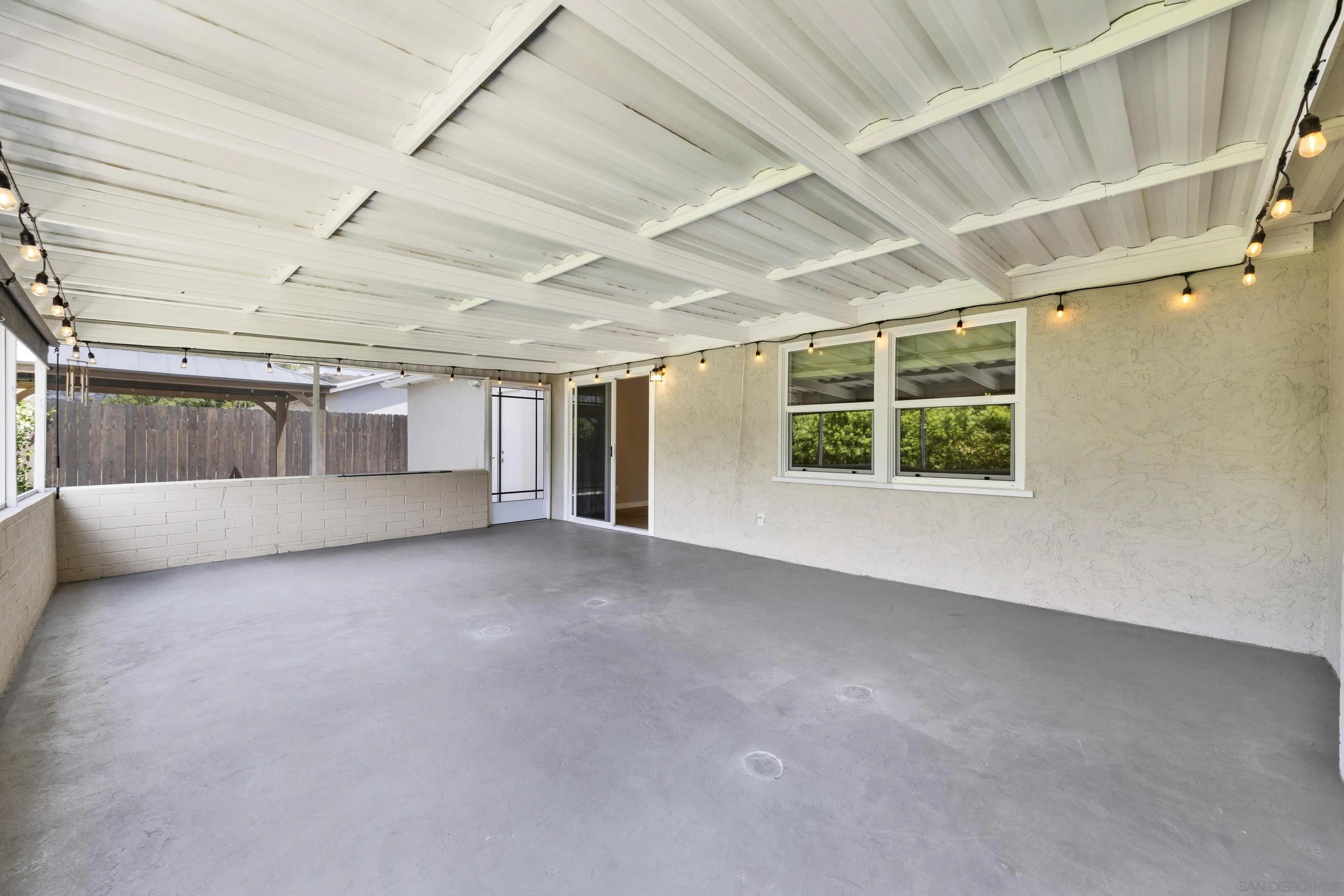 https://cdn.realtyfeed.com/cdn/127/260010193/637c98ded77a484212b195b4ed6d61d8.webp