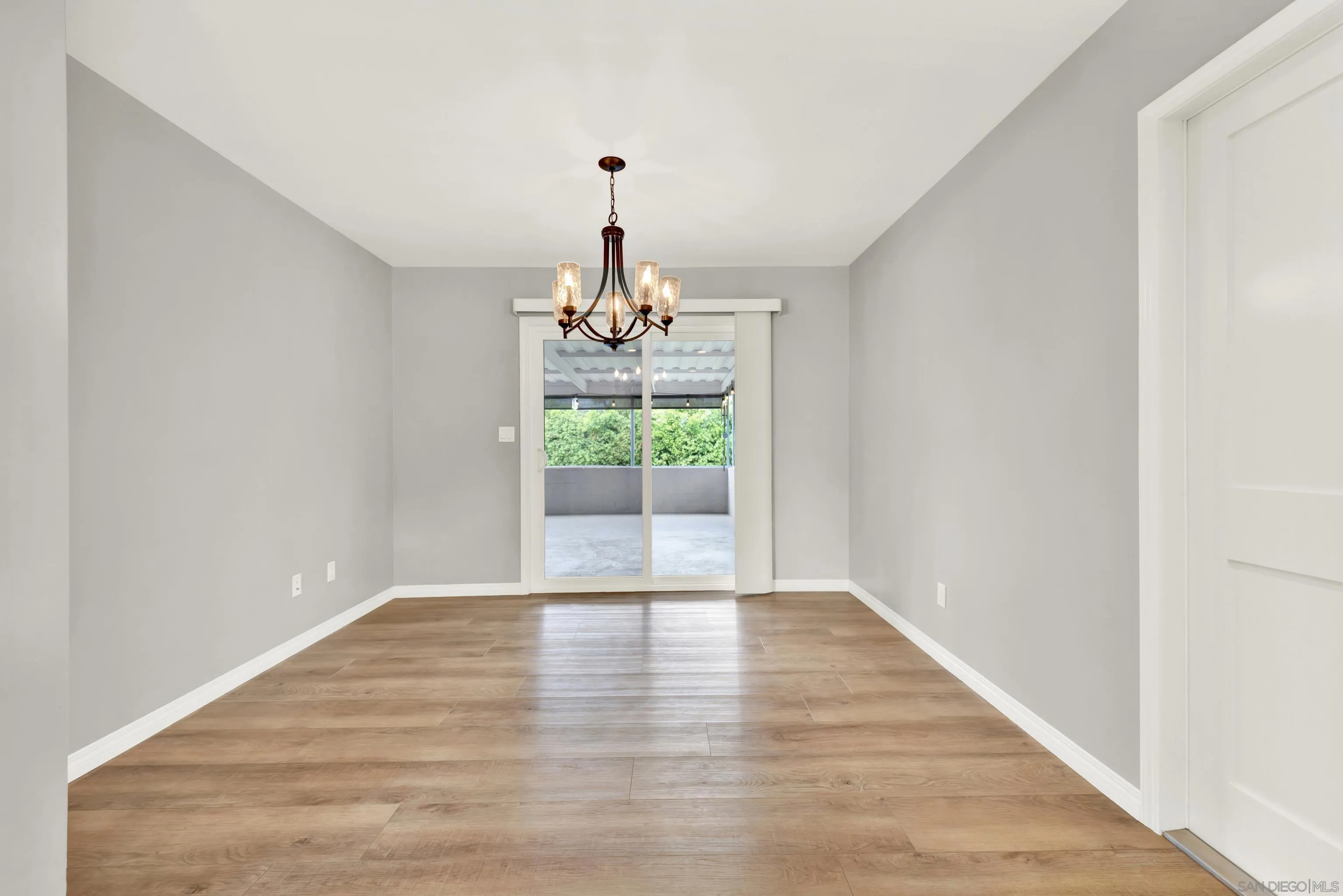 https://cdn.realtyfeed.com/cdn/127/260010193/c560678c6804df6674f60880a71ea393.webp