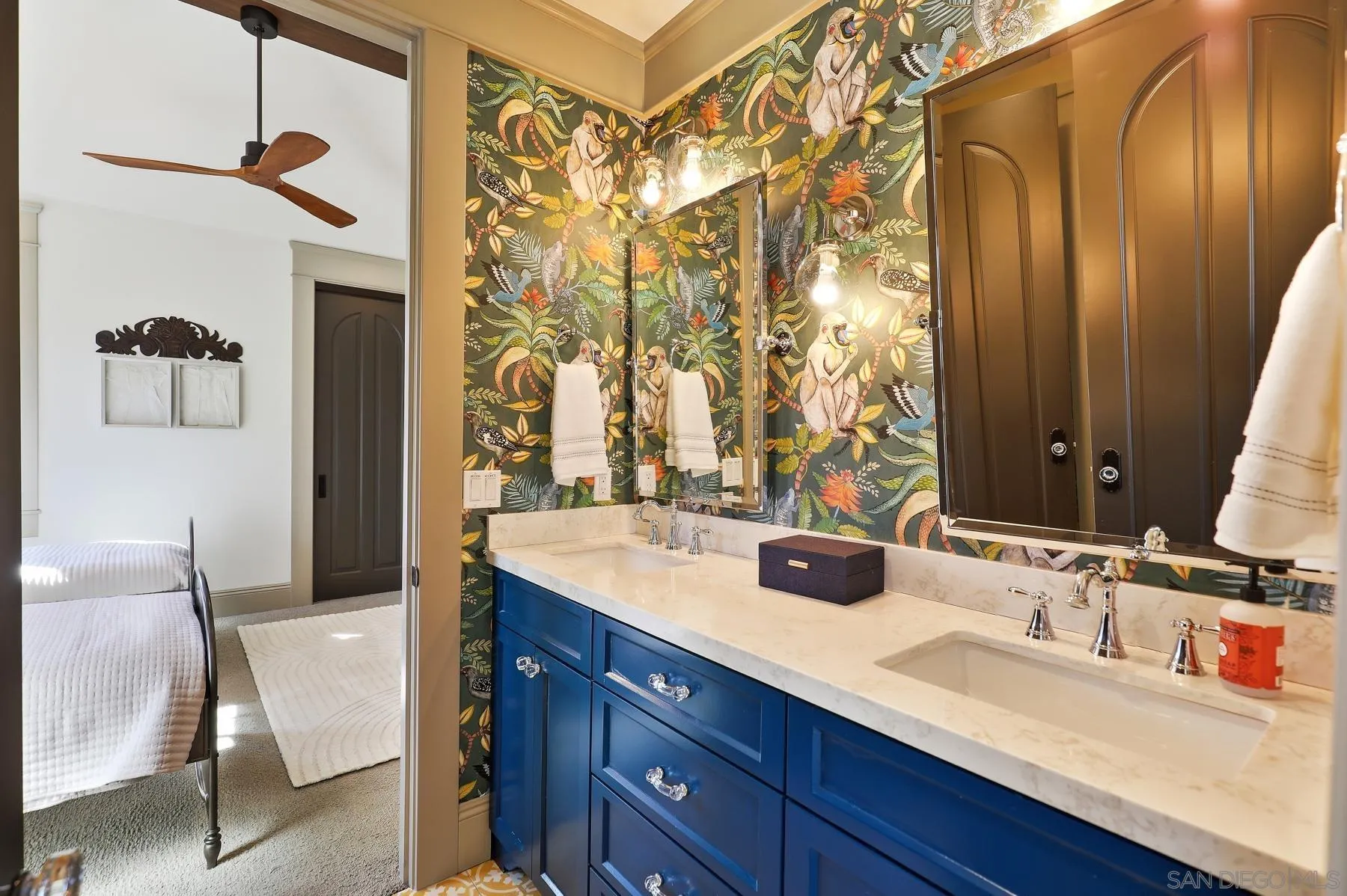 https://cdn.realtyfeed.com/cdn/127/260010199/e4f853c3ba1d796976628475b34f4348.webp