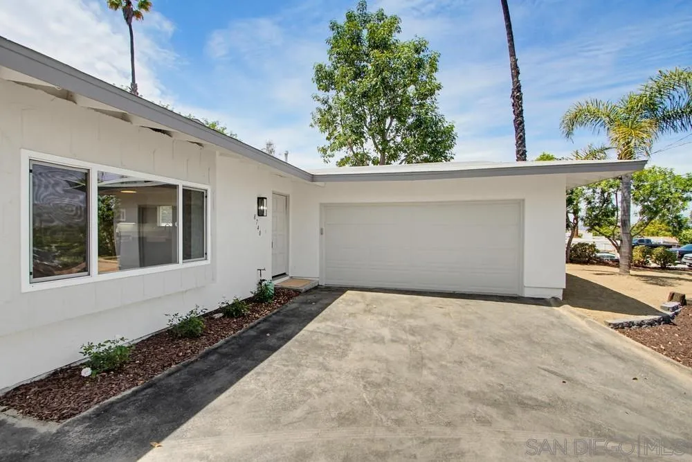 https://cdn.realtyfeed.com/cdn/127/260010204/5cf2ffd7d4b53f32d9170a360bde61a1.webp