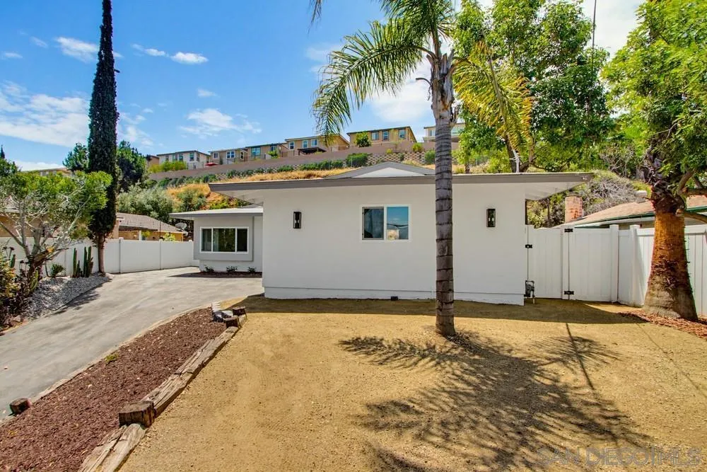 https://cdn.realtyfeed.com/cdn/127/260010204/7ba6c64c463a16516ced6a101c941429.webp