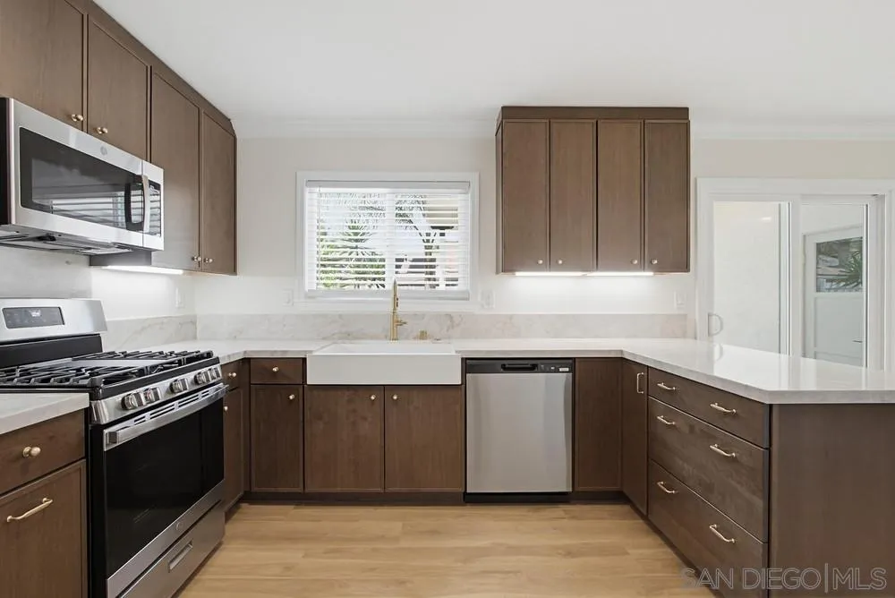 https://cdn.realtyfeed.com/cdn/127/260010204/819002db562e108db1aafe641f80ca98.webp