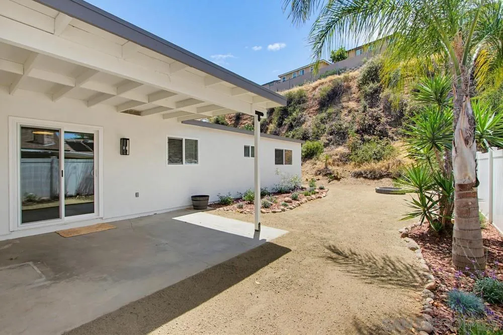 https://cdn.realtyfeed.com/cdn/127/260010204/f726a58c8c2db64e1097247bf82b80bc.webp
