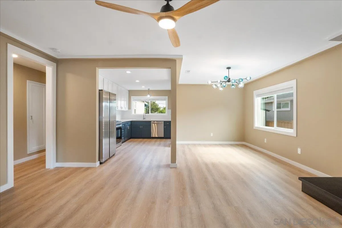 https://cdn.realtyfeed.com/cdn/127/260010205/5e47526d56eb4f4935c97e796f9b0c7f.webp
