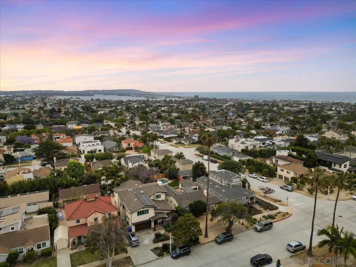 https://cdn.realtyfeed.com/cdn/127/260010205/602be5d53ce38b4d10b0ace7c74492dd.webp