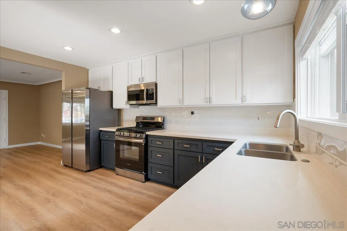 https://cdn.realtyfeed.com/cdn/127/260010205/cca03bd735067eca55eecae10084936a.webp