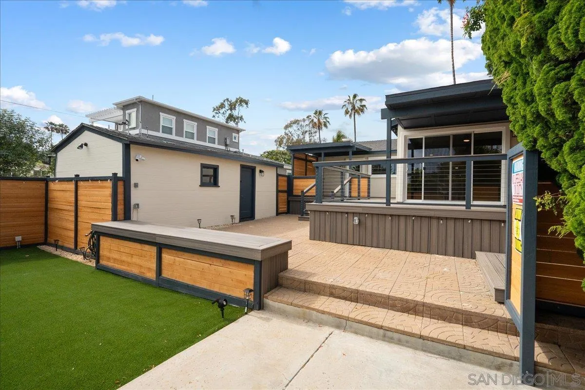 https://cdn.realtyfeed.com/cdn/127/260010205/fb42164c0b53839ec2f5e8110105c58e.webp
