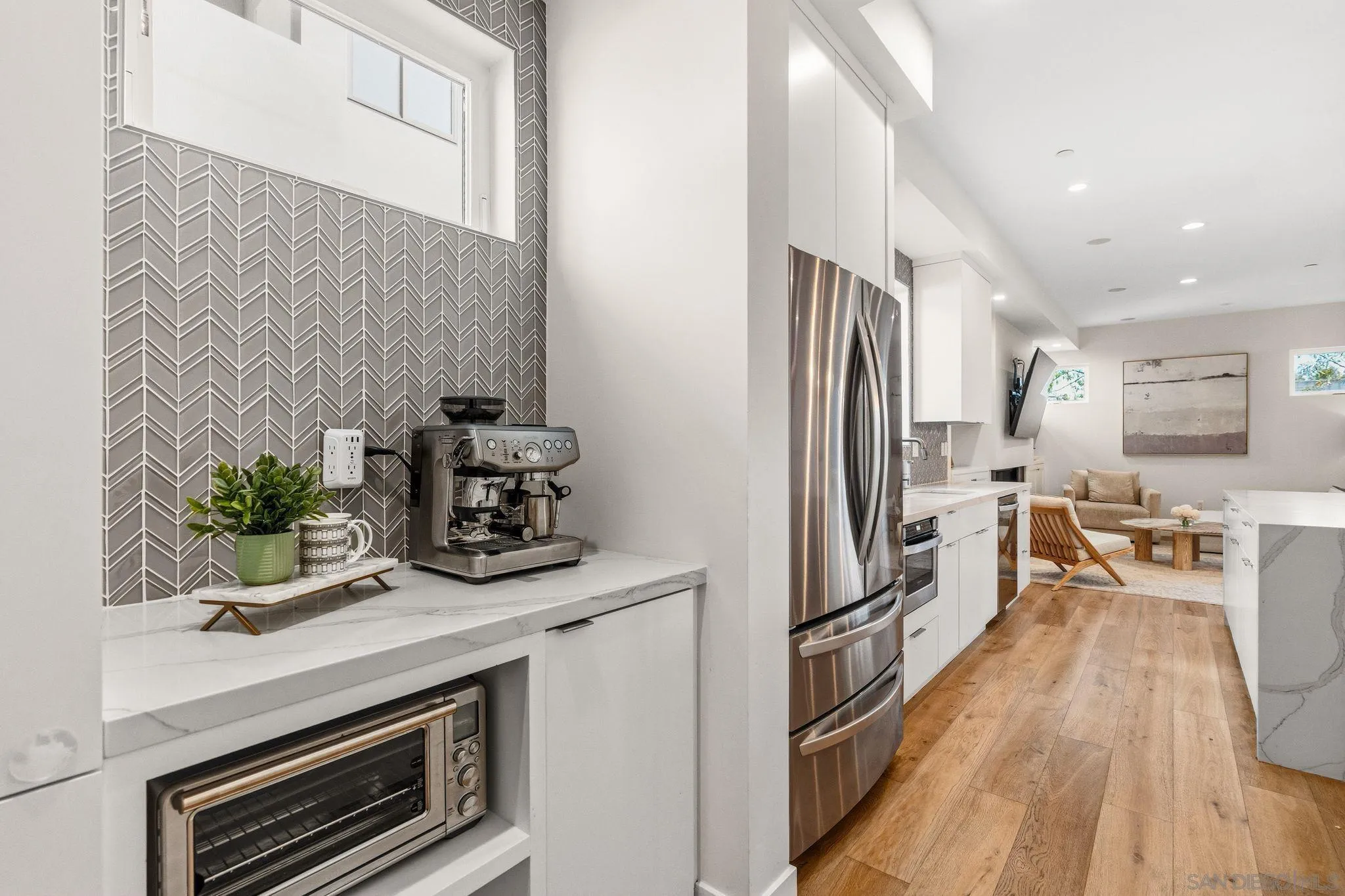 https://cdn.realtyfeed.com/cdn/127/260010211/20889a105af6eae69ea8e09f6abe8c95.webp