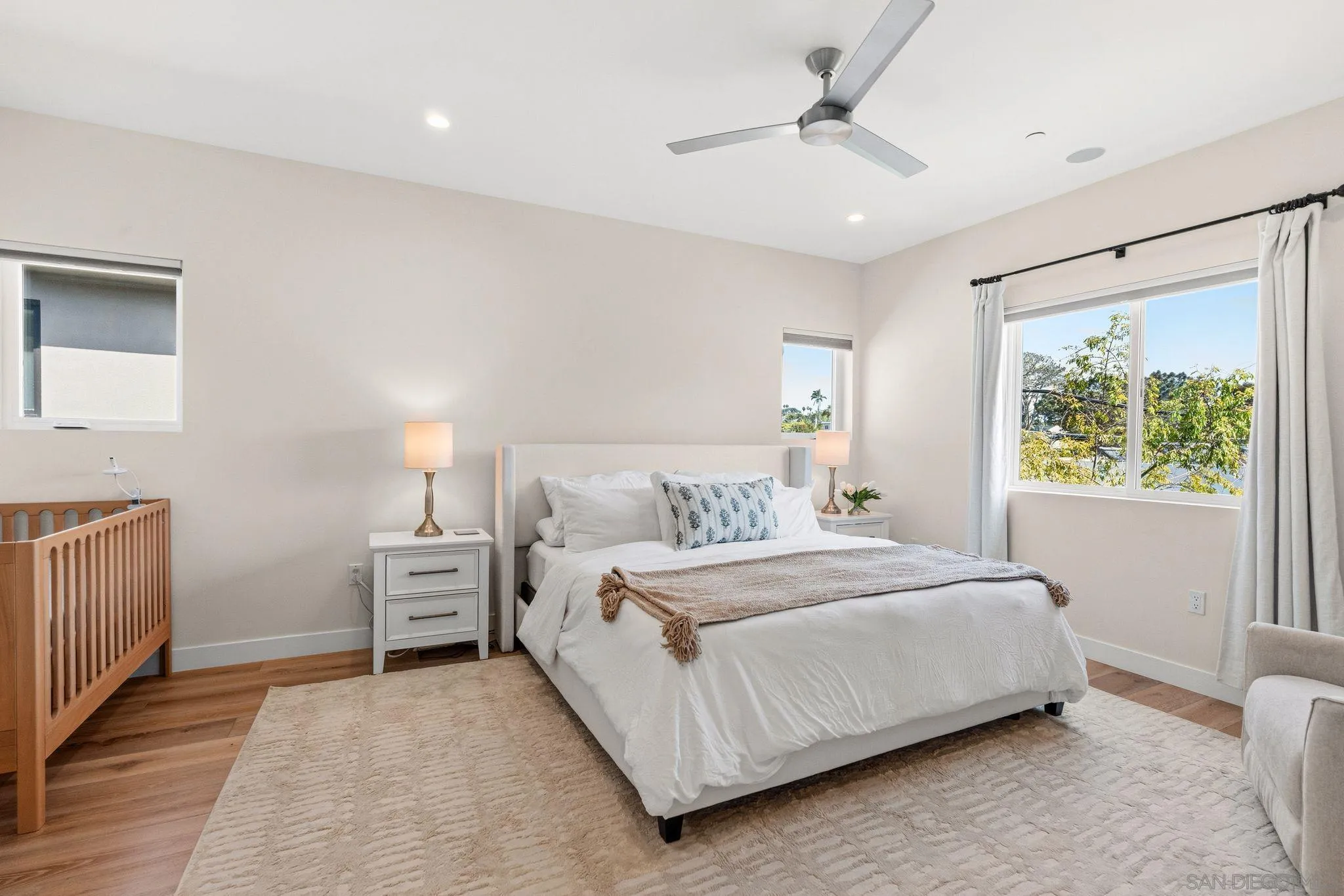 https://cdn.realtyfeed.com/cdn/127/260010211/d0ef96e118fb41e80aa9447ce4f3761e.webp
