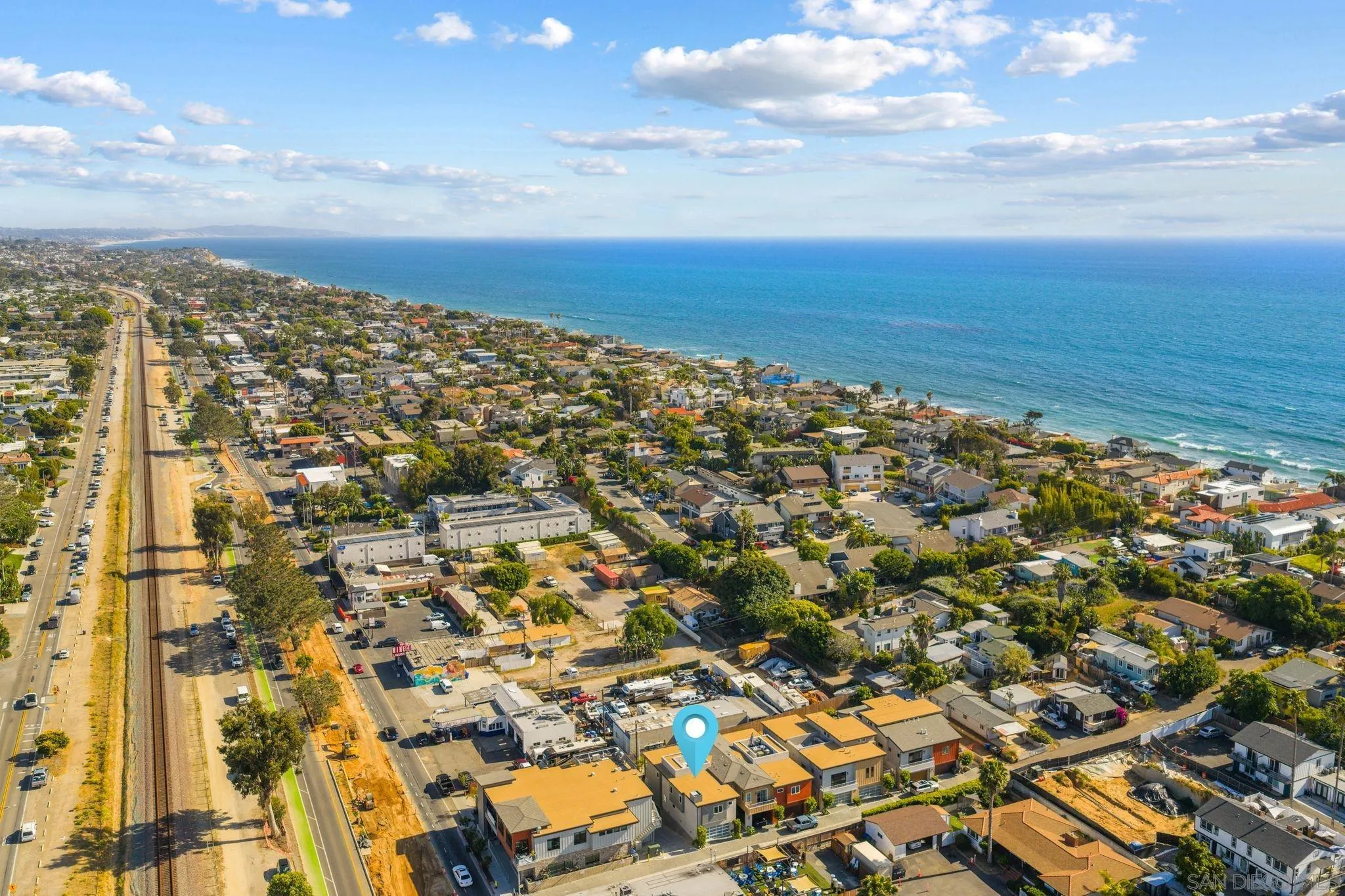 https://cdn.realtyfeed.com/cdn/127/260010211/f528fe04c263ffed631d59656aa04cc6.webp