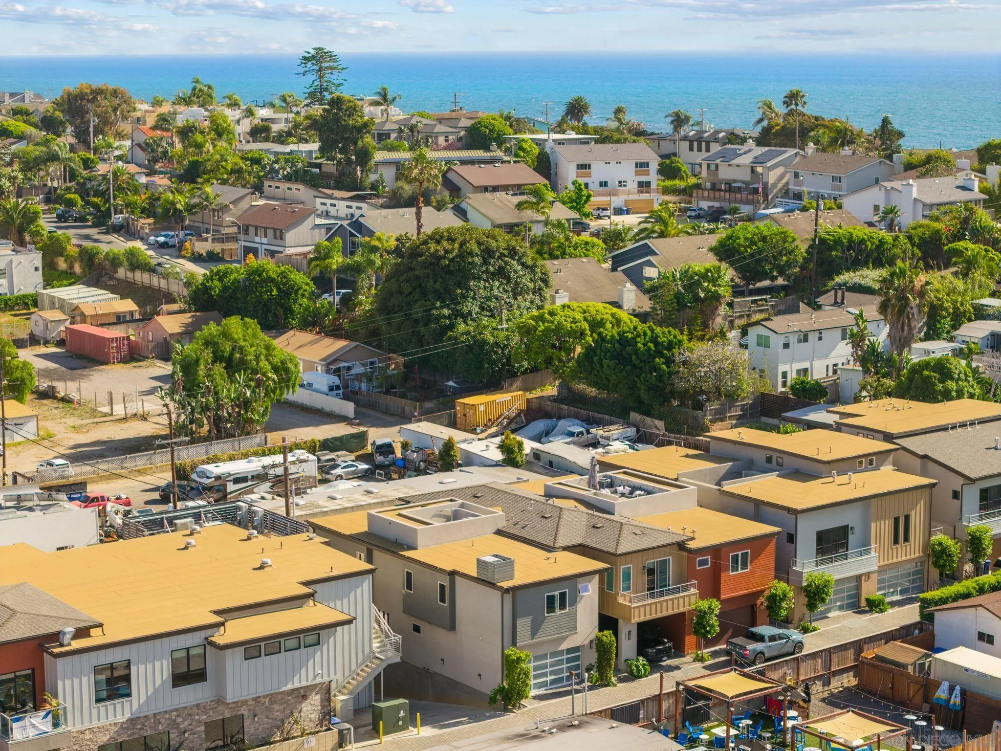 https://cdn.realtyfeed.com/cdn/127/260010211/ff616848343f466e7c50de65b4d11470.webp