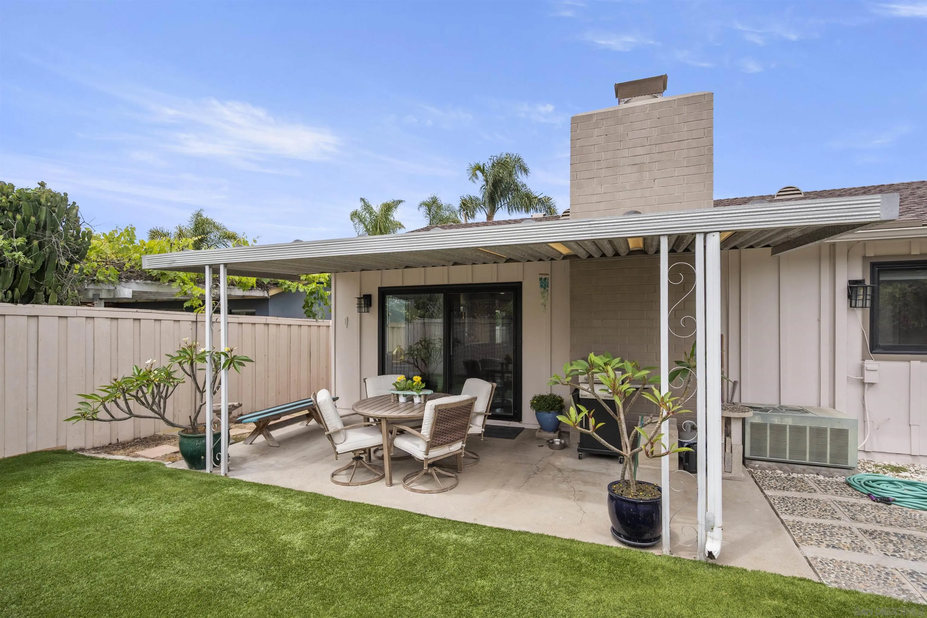 https://cdn.realtyfeed.com/cdn/127/260010212/37f9d27787f06d6c45c6c3eea1346162.webp