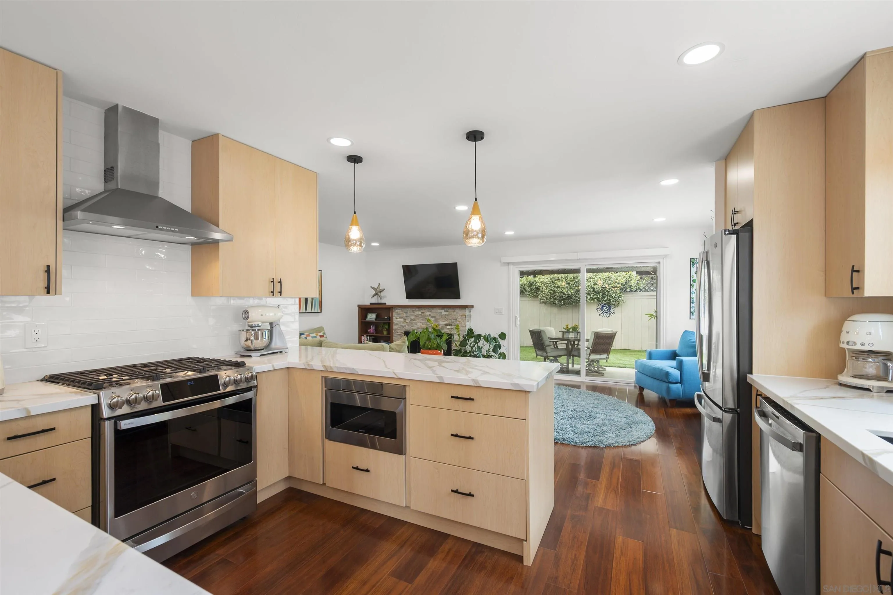 https://cdn.realtyfeed.com/cdn/127/260010212/619744abaa0c8ca63b4bb27c02af93c1.webp