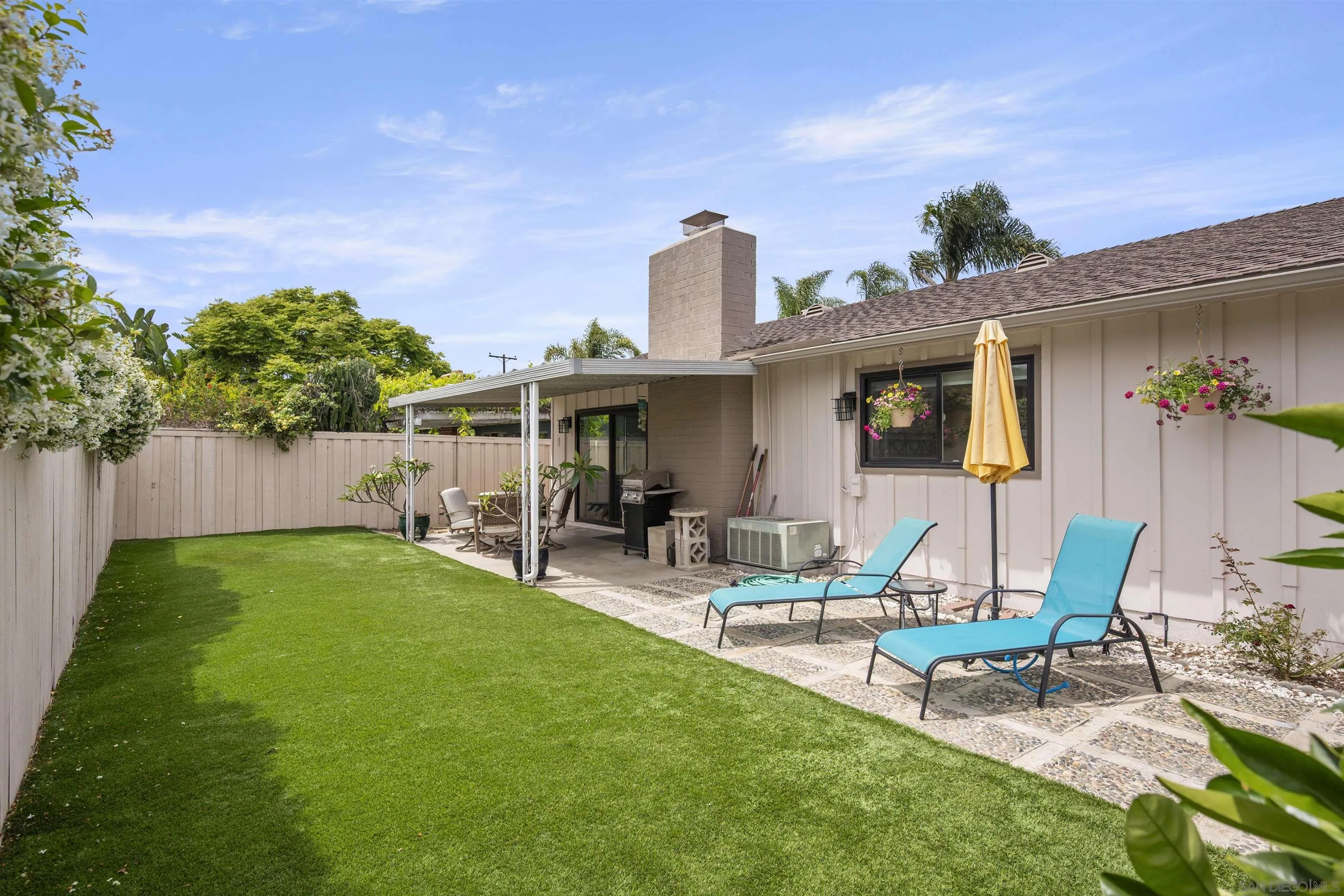https://cdn.realtyfeed.com/cdn/127/260010212/922df4a0dd035ed020a61353201ff3d4.webp