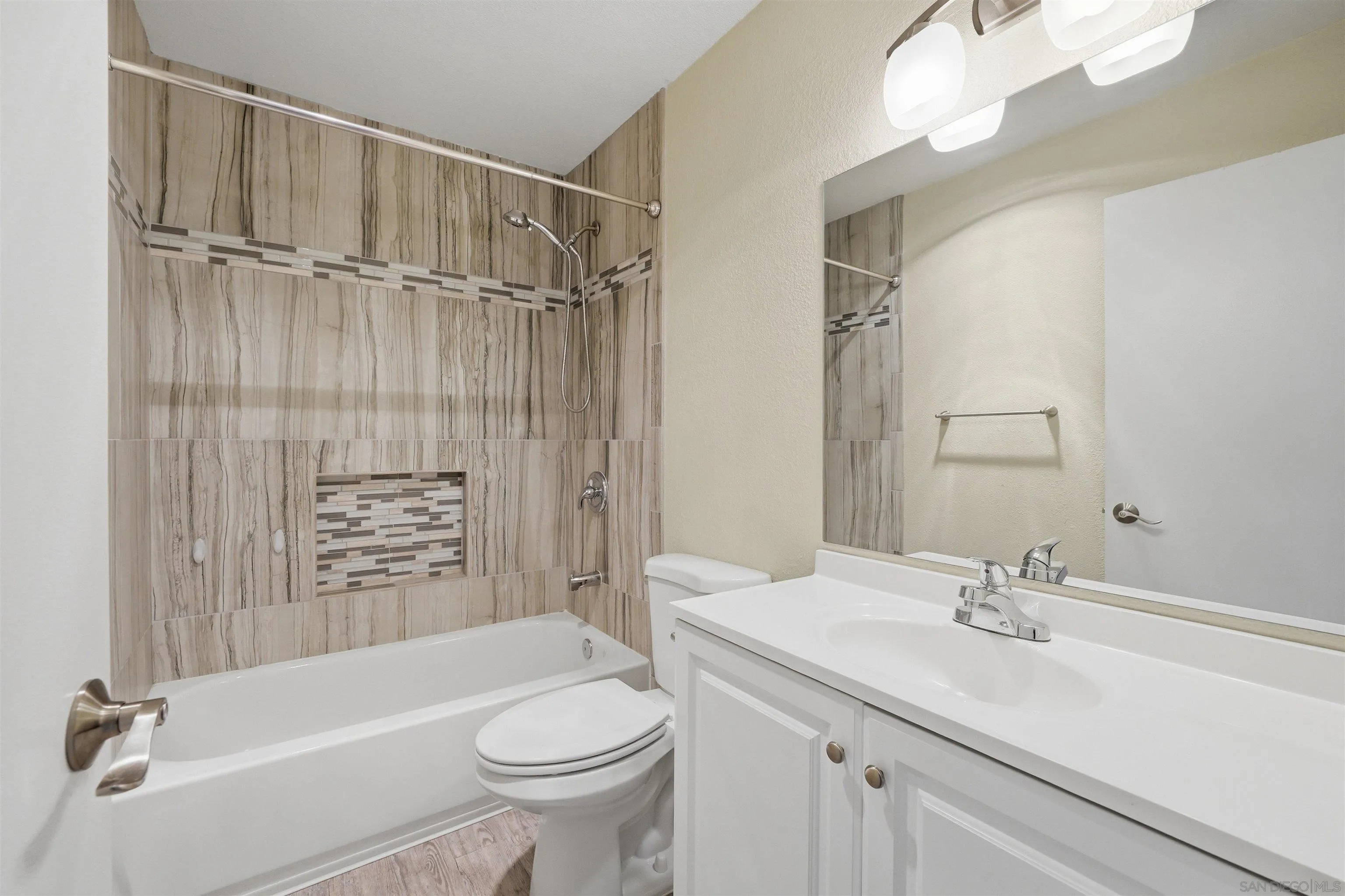 Photo #19: 260010216 Listing: Photo #19