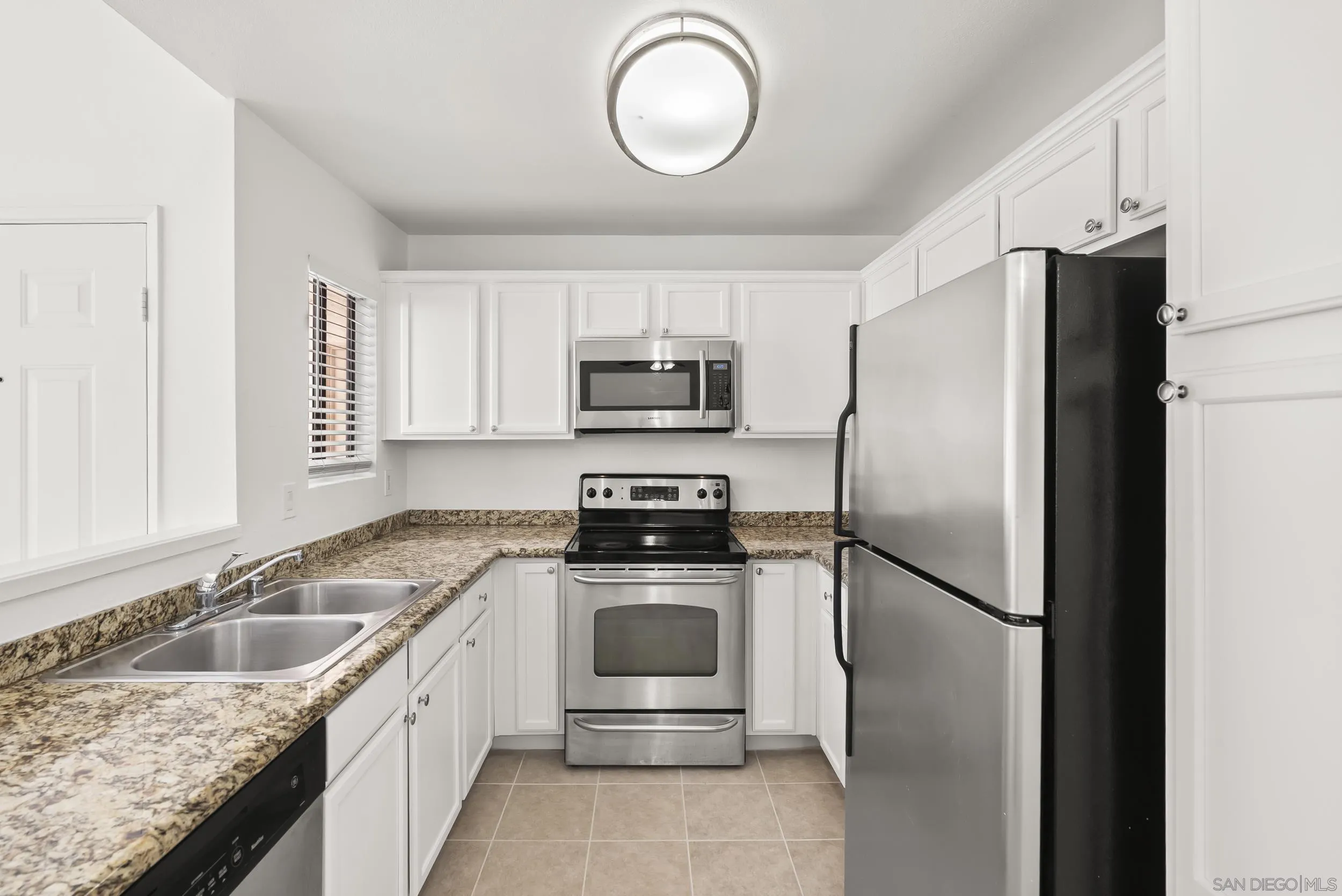 Photo #4: 260010218 Listing: Photo #4