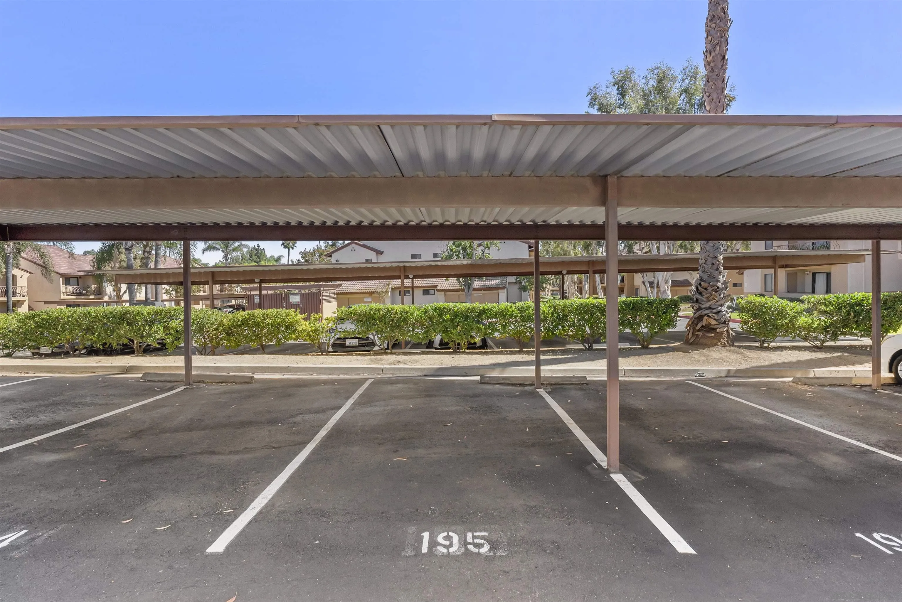 Photo #10: 260010218 Listing: Photo #10