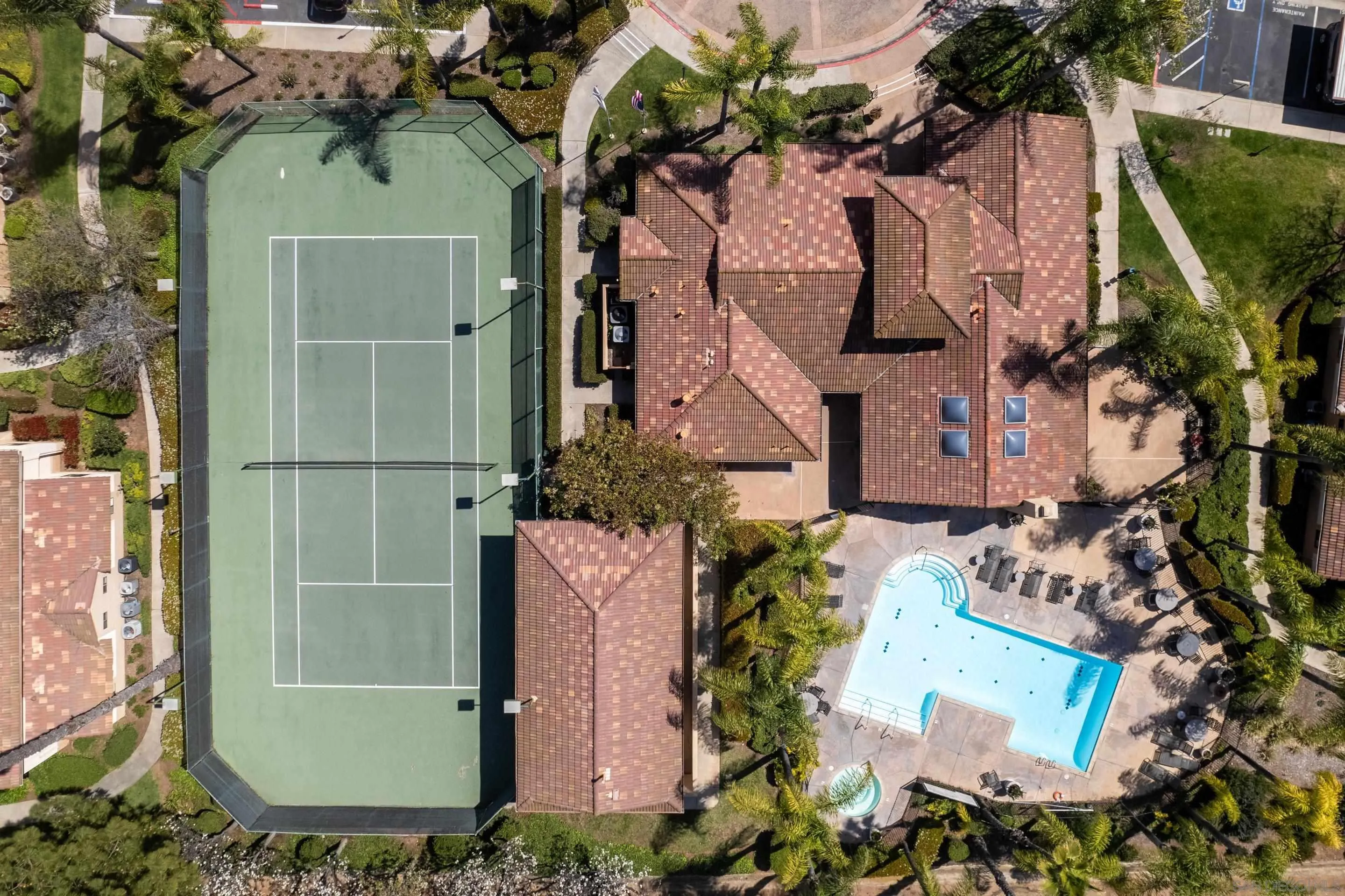 https://cdn.realtyfeed.com/cdn/127/260010218/ff55daada1a5b19d4de175b4c2b554c3.webp