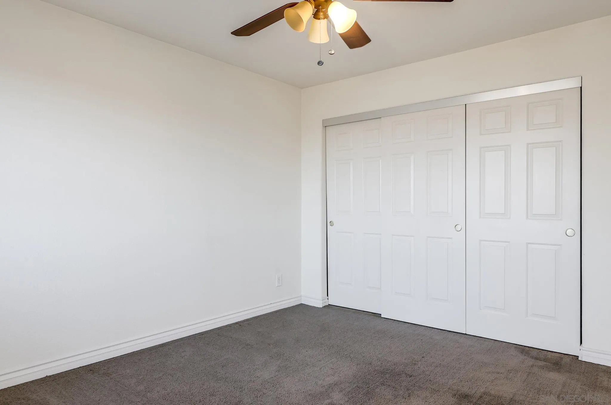 https://cdn.realtyfeed.com/cdn/127/260010221/19b82fa3a8a63ee79c986d7015fbad19.webp