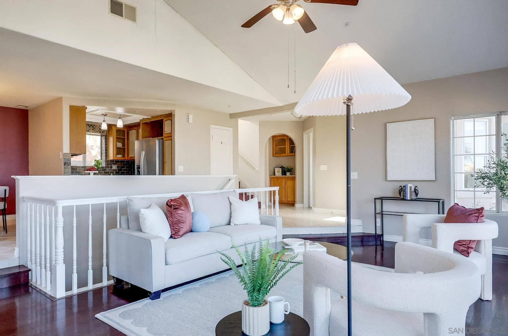 https://cdn.realtyfeed.com/cdn/127/260010221/5c8800f1b437d4c0fd551b5a3eed26e5.webp
