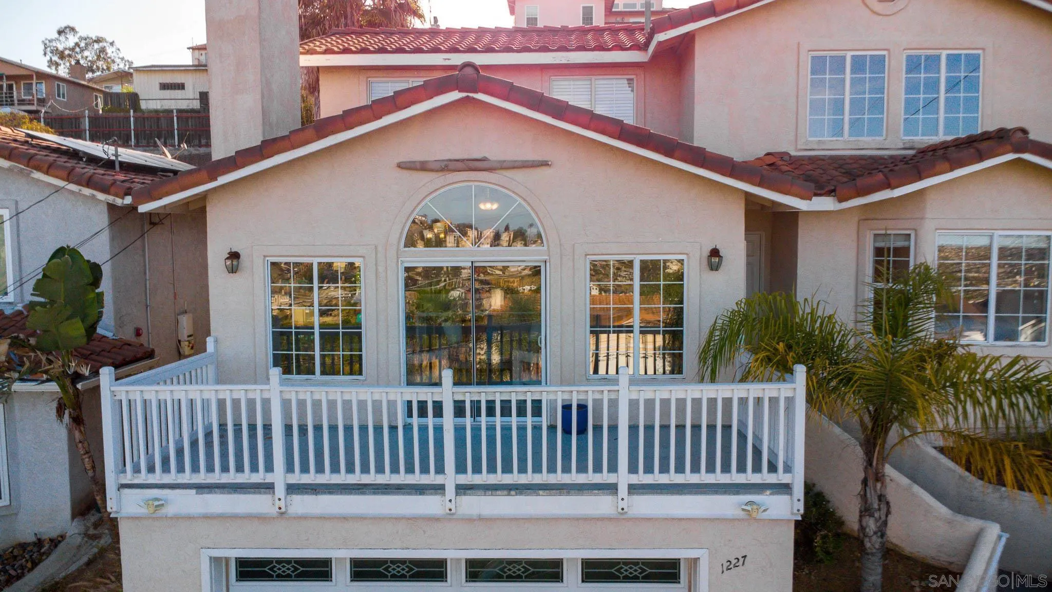 https://cdn.realtyfeed.com/cdn/127/260010221/f87f26d14b411b214be3fd6c4fcb5cd6.webp